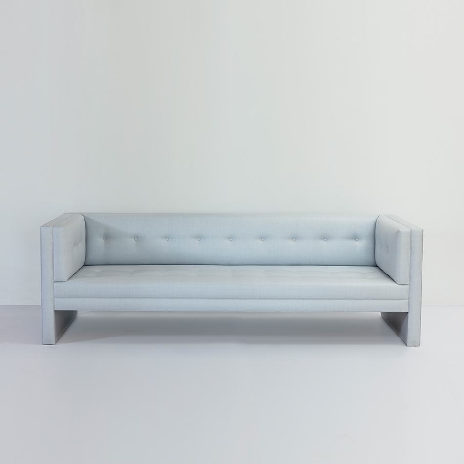 Medium Nina Seirafi Martin Sofa M1