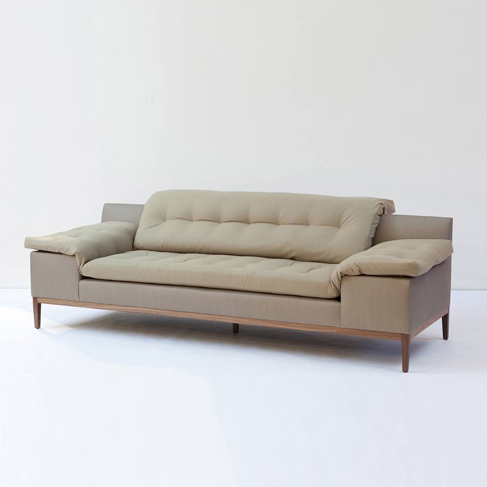 Pn Detailfurn EileenSofa1