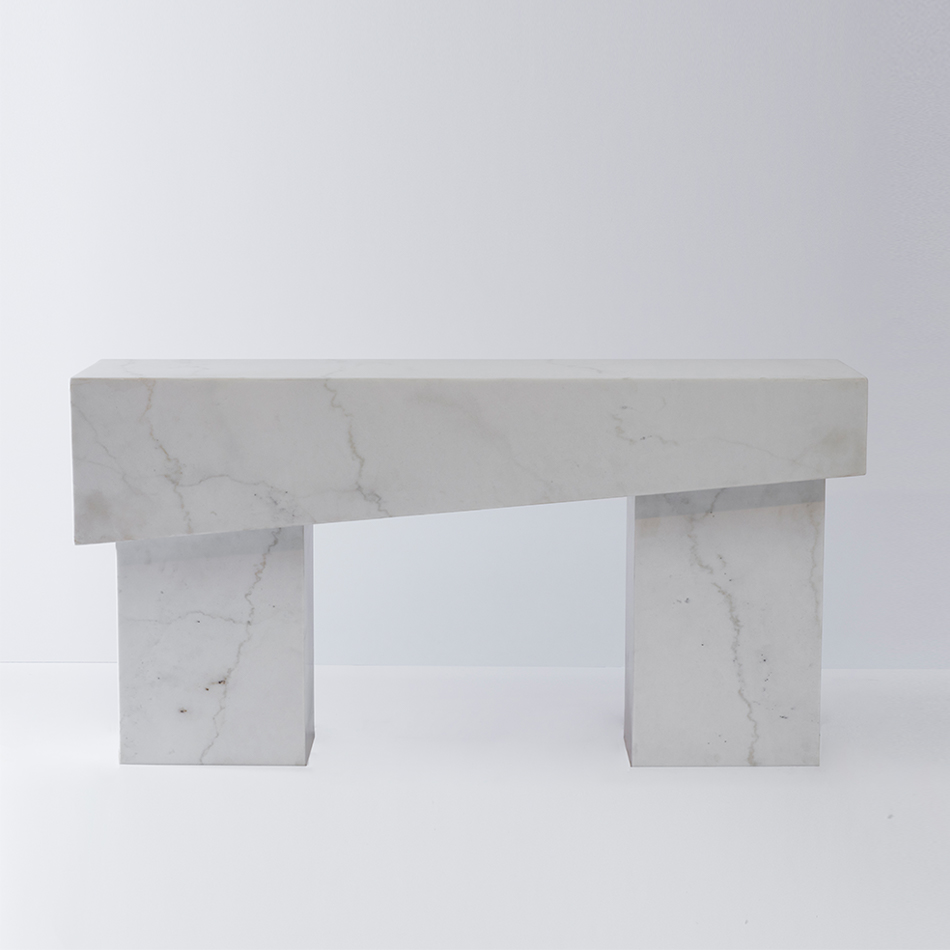 Nina Seirafi Console D2 M