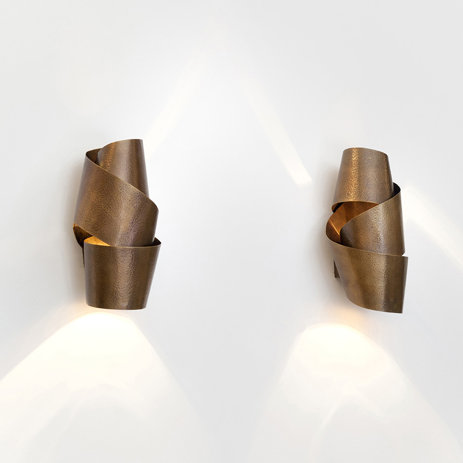 Medium M Hervevan Lightsconce 3