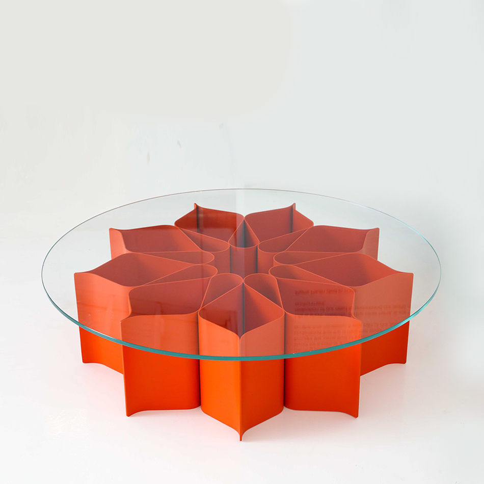 Medium Medium Pierre Paulin Rosace CoffeeTable 1