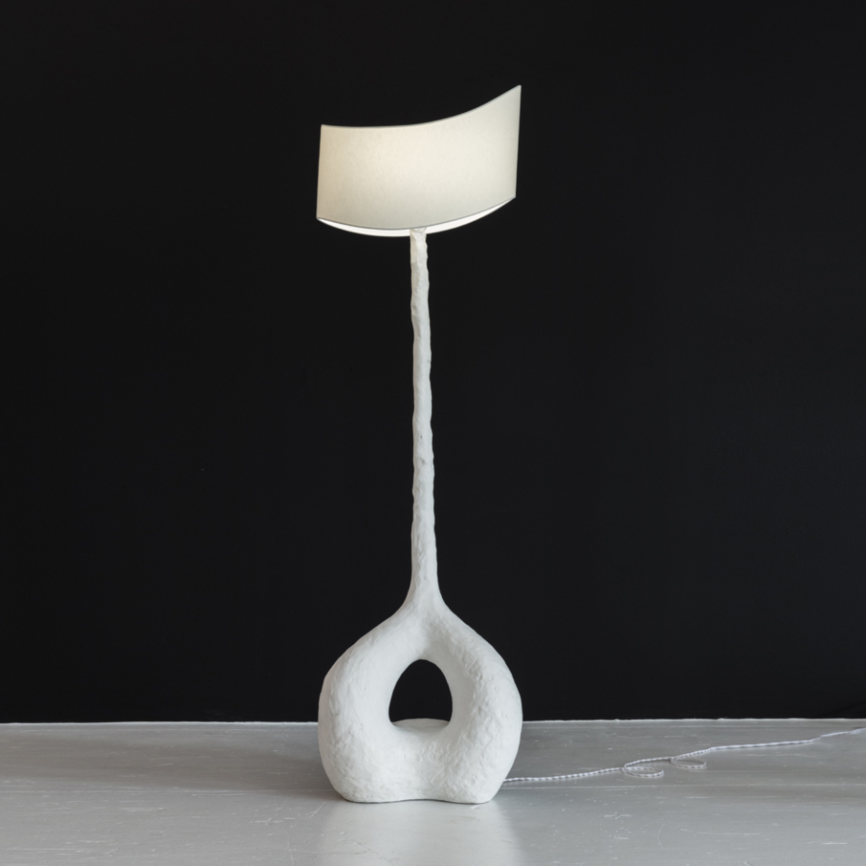 Medium RP John Koga Nalu Floor Lamp 01 01 Me