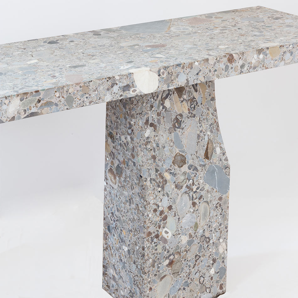 Eric Schmitt Out Fit Console D3