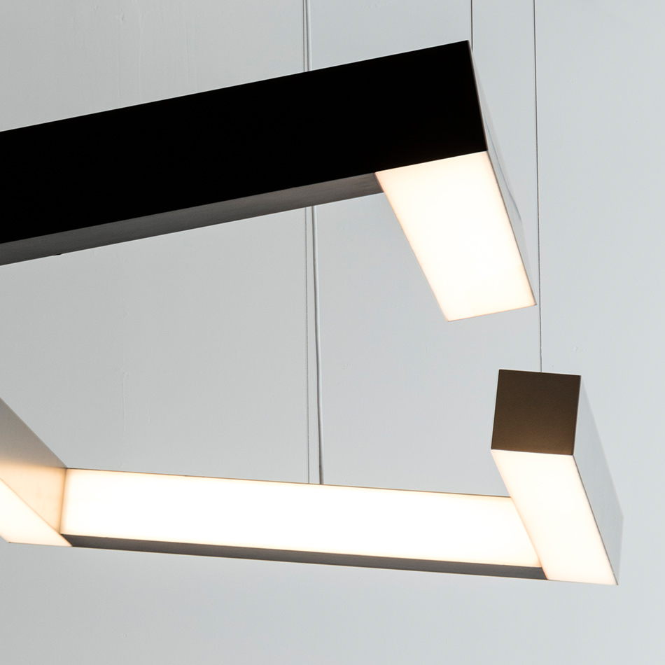 Richard Meier Intersection Chandelier D2
