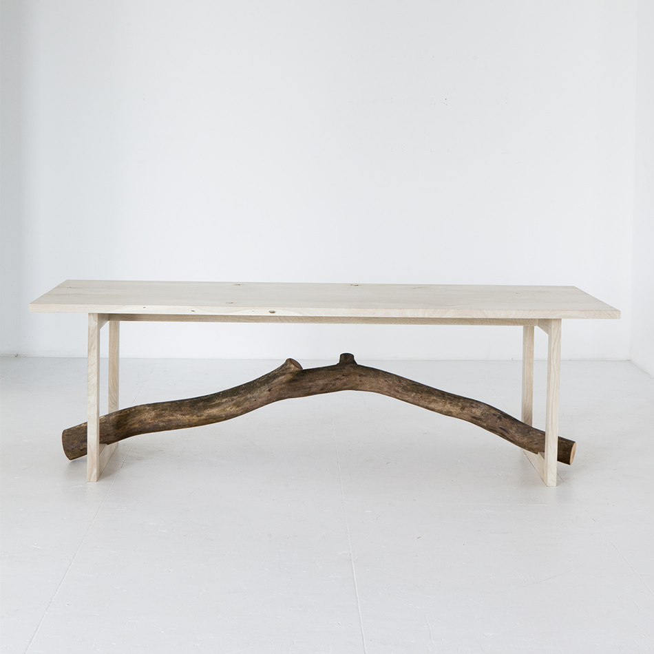 Cl Gk Detailfurn Dining Table2