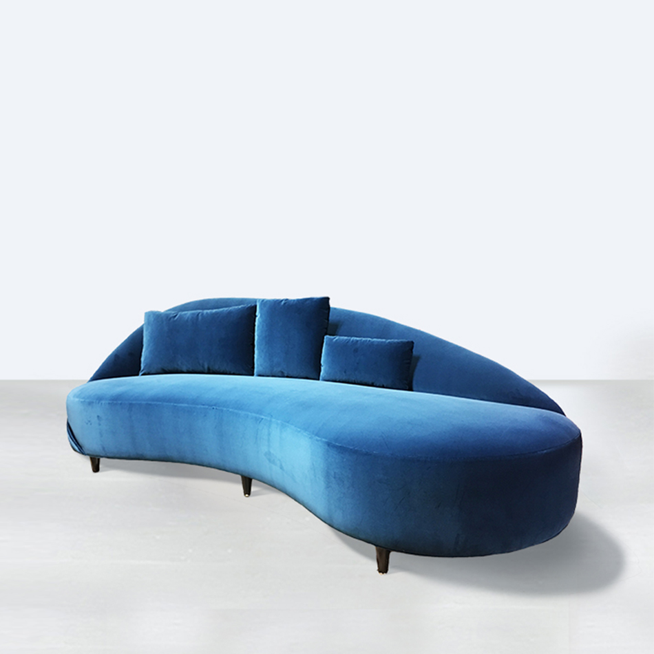 PatrickNaggar Small Curve Sofa 3 M 1