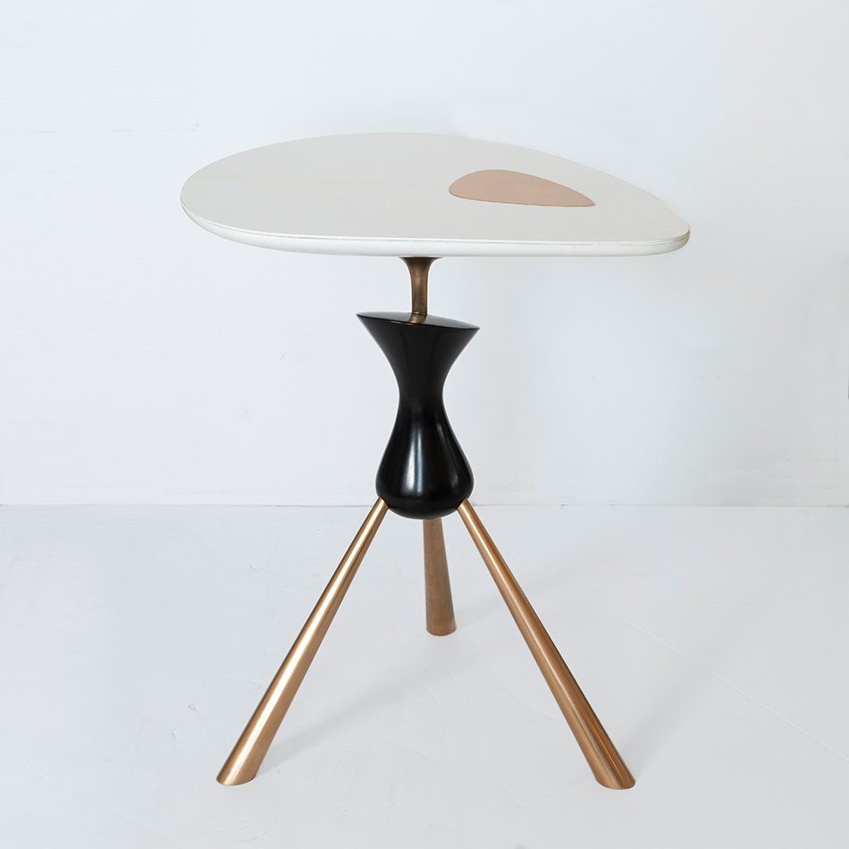 Alexandre Loge Kalder Side Table D1