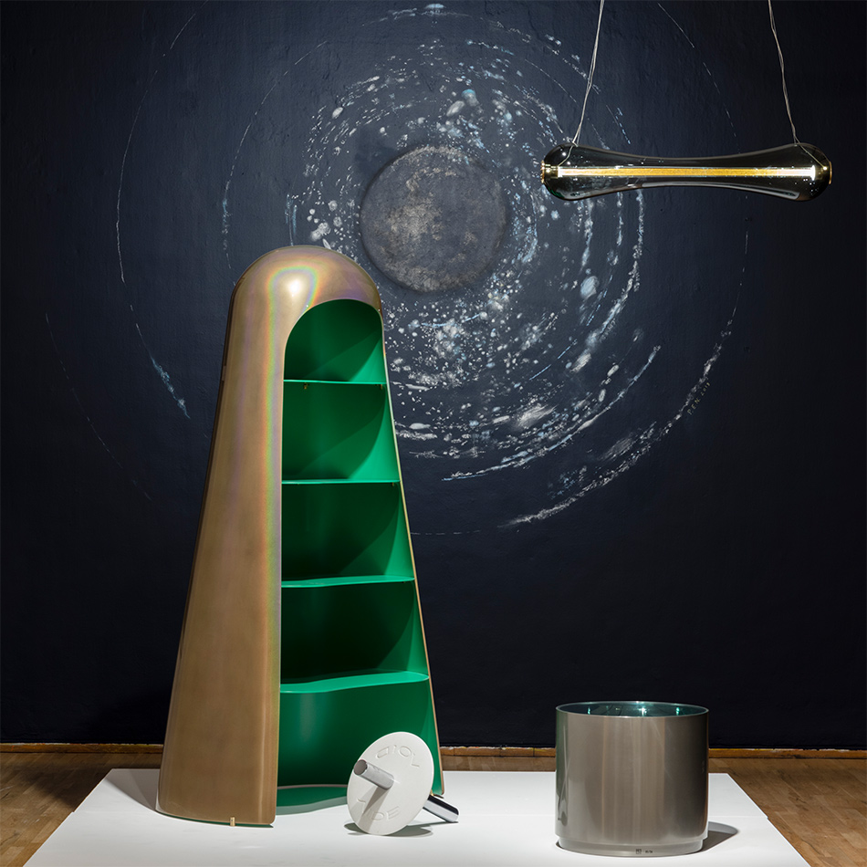 Patrick Naggar M Apollo Bookshelf D4