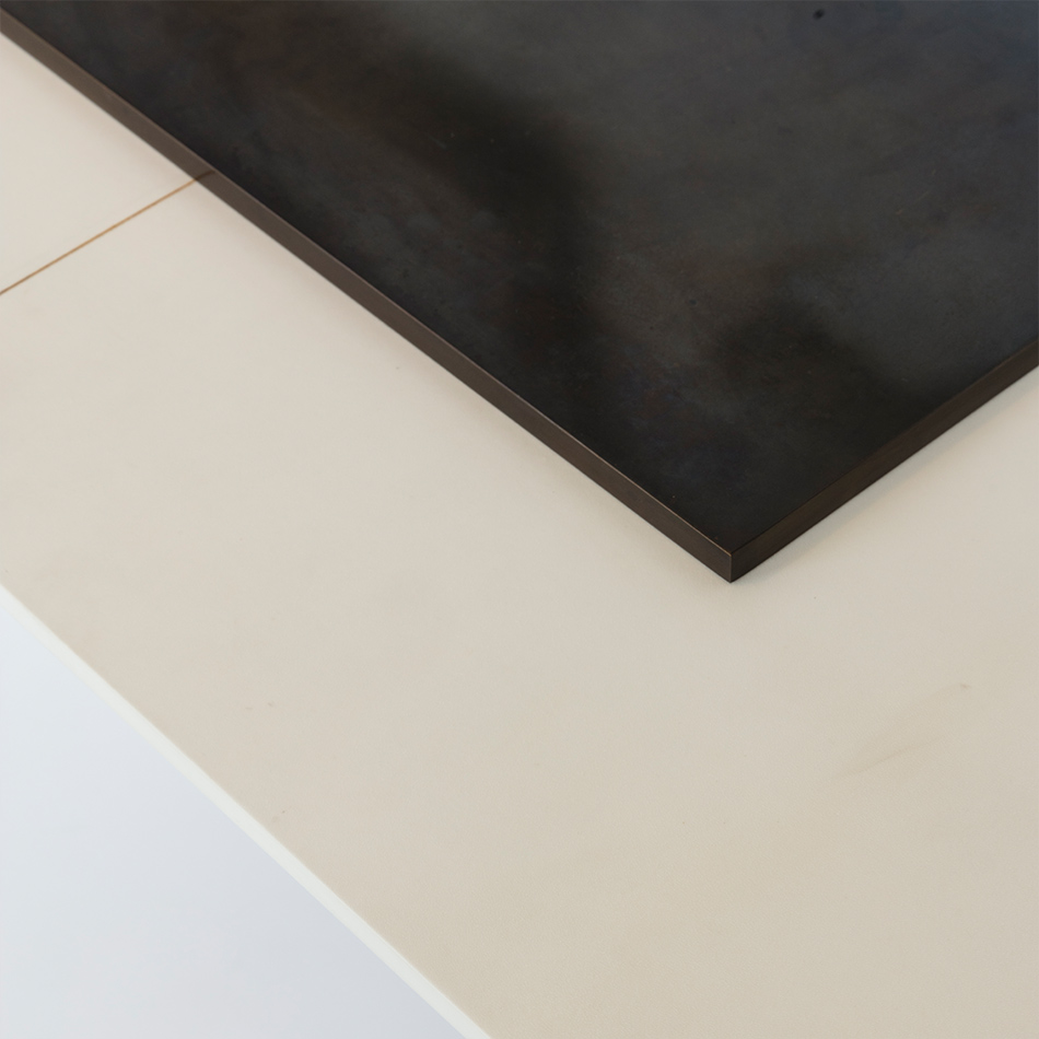 Eric Schmitt Lift Console D2