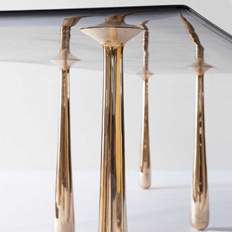 Pn Detailfurn FlightTable4