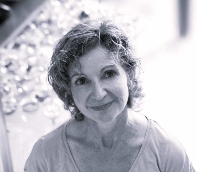 Lianne Gold Headshot Resized