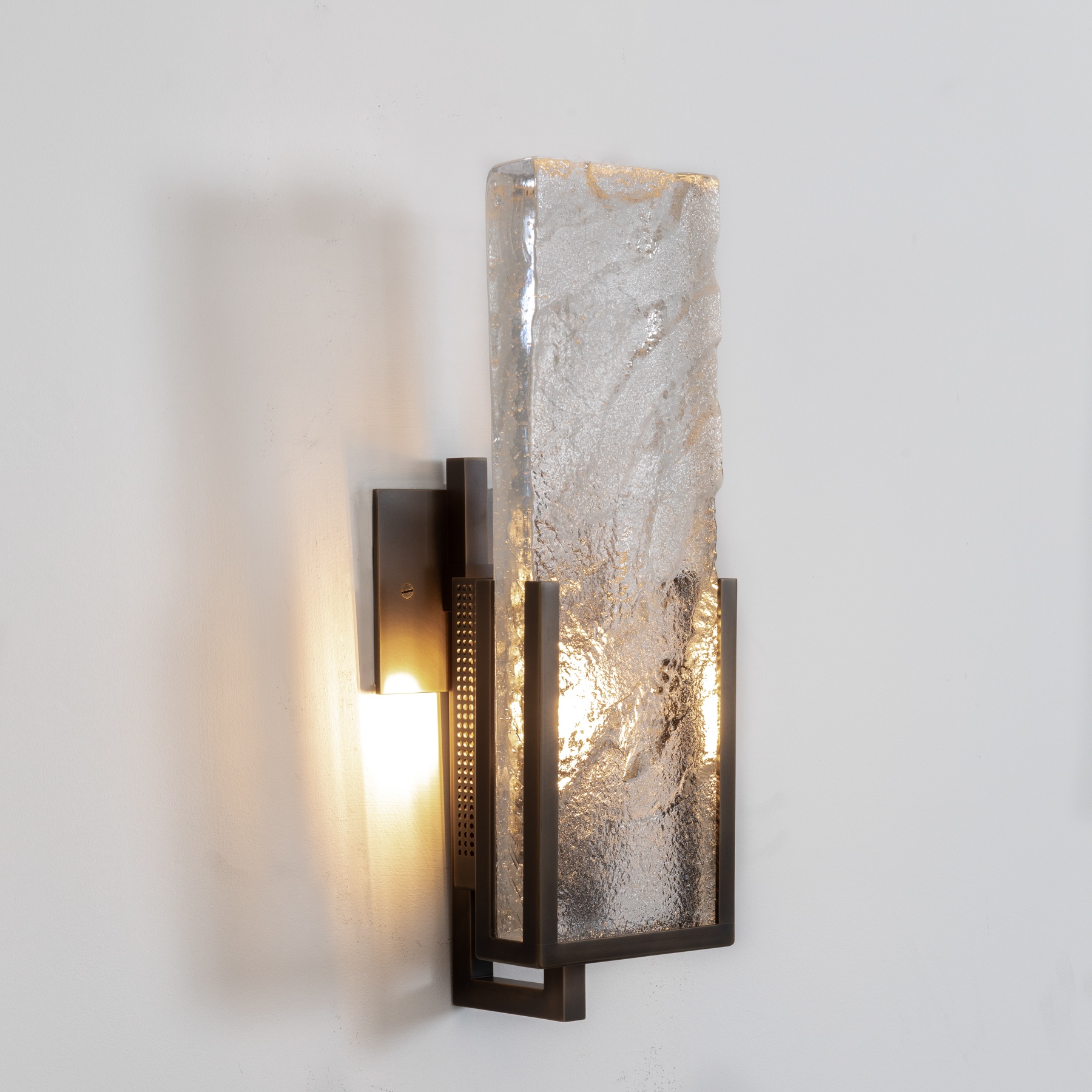 Ralph Pucci Ice Sconce Large 2