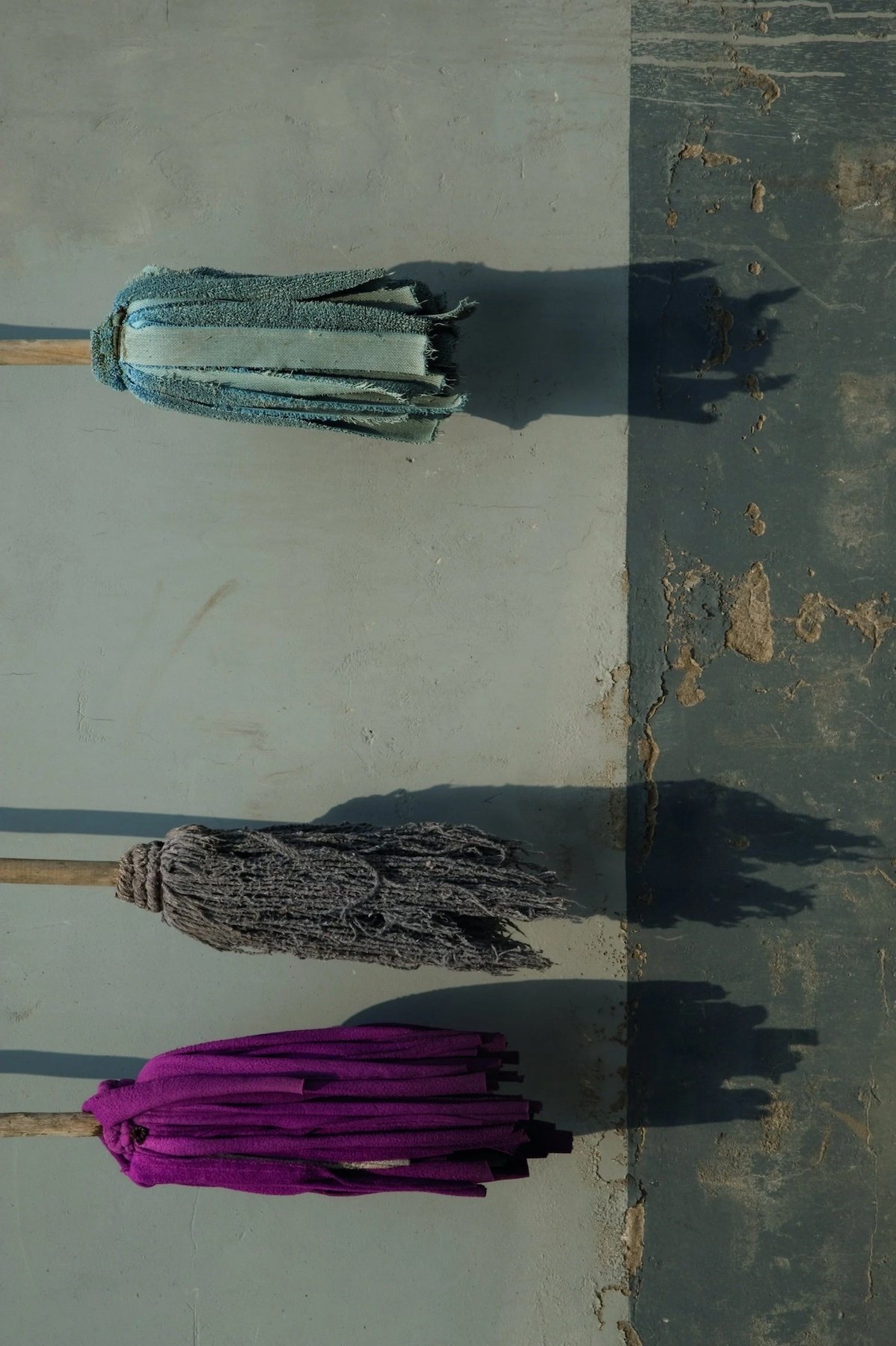 TYIP PRESS PHOTO SELECTION 06 1 2000x