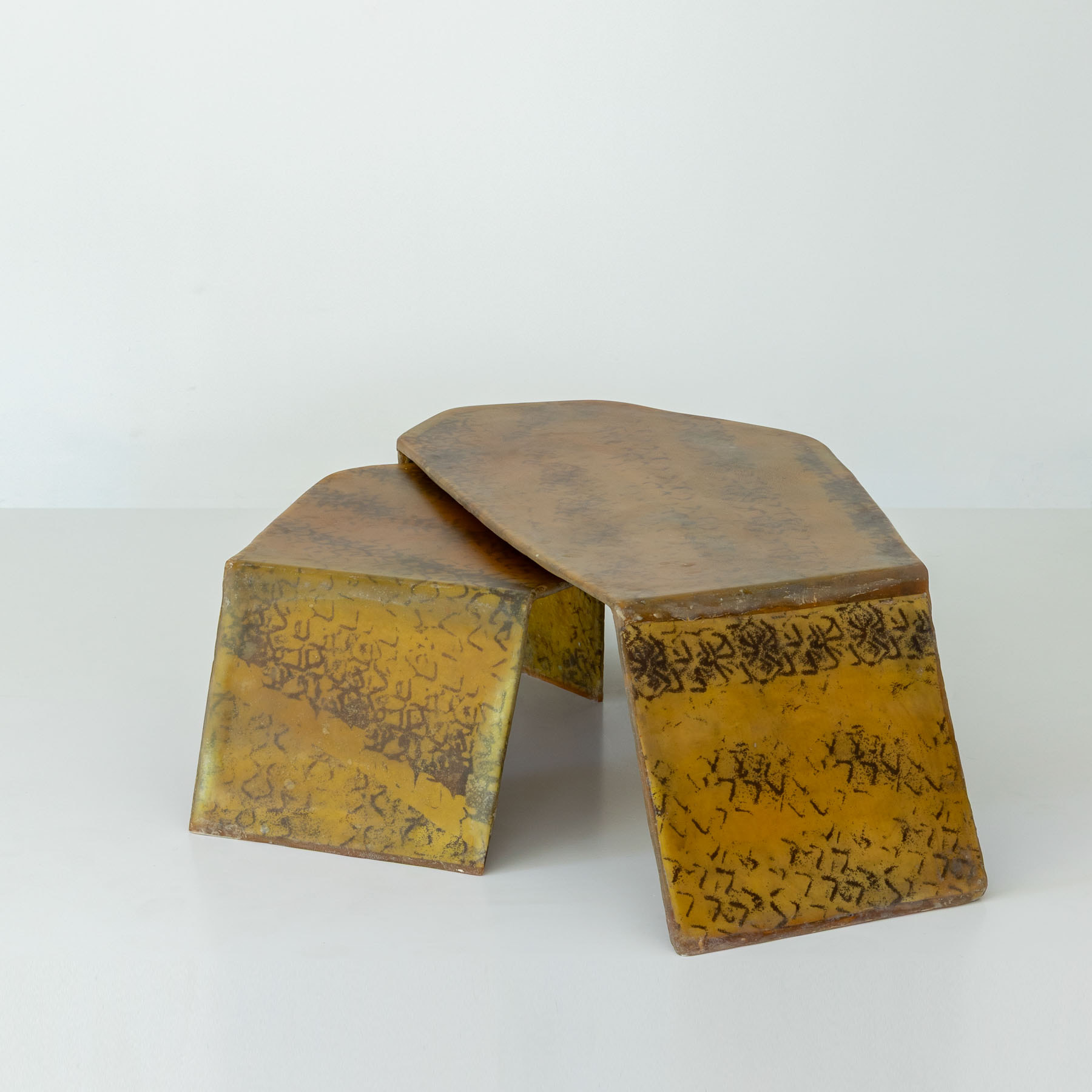 CODEX COFFEE TABLE (8)