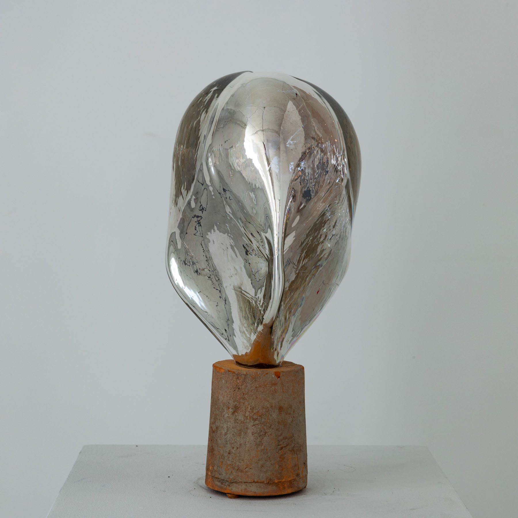 MIRAGE TABLE TOP LAMP 01