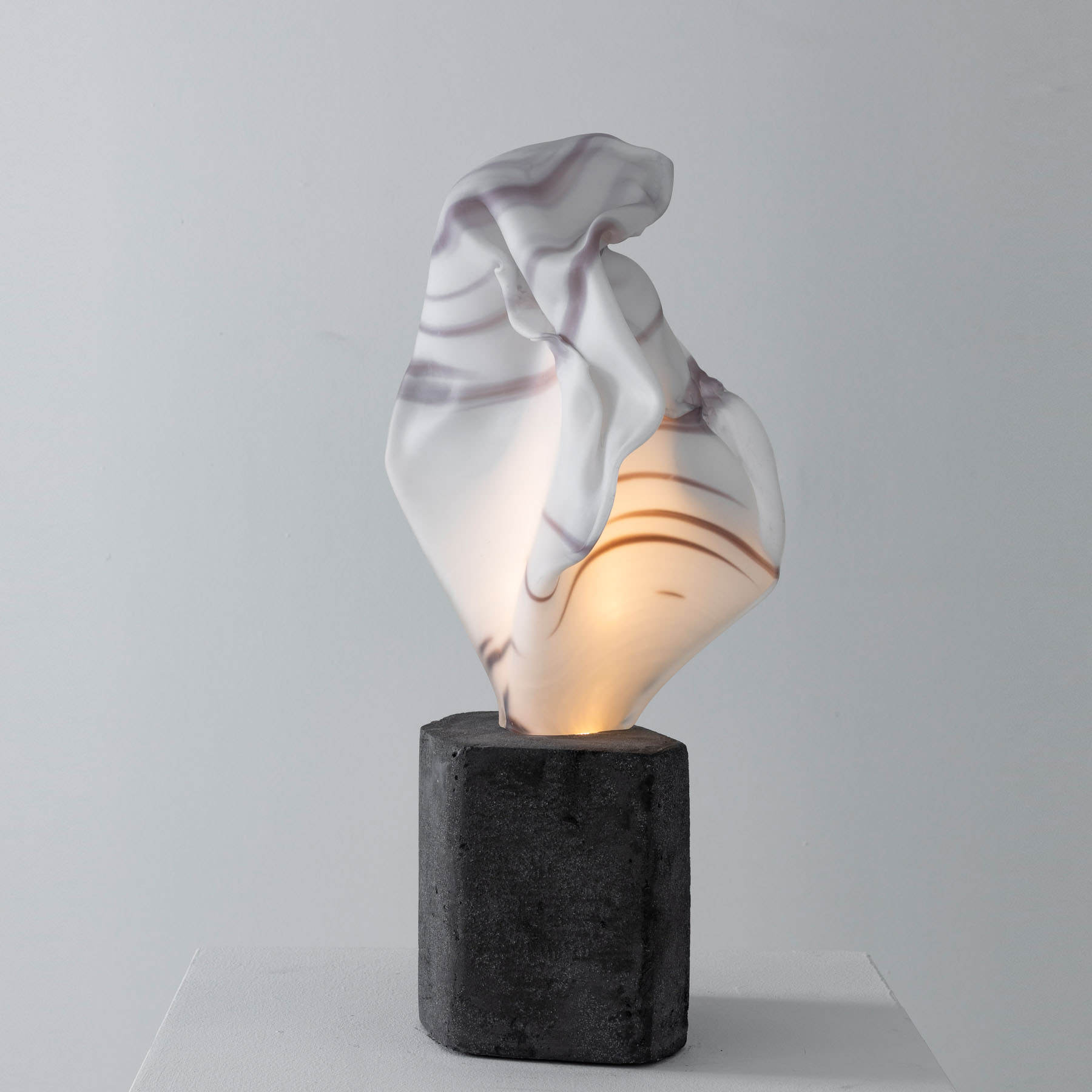 MIRAGE TABLE TOP LAMP 05 2