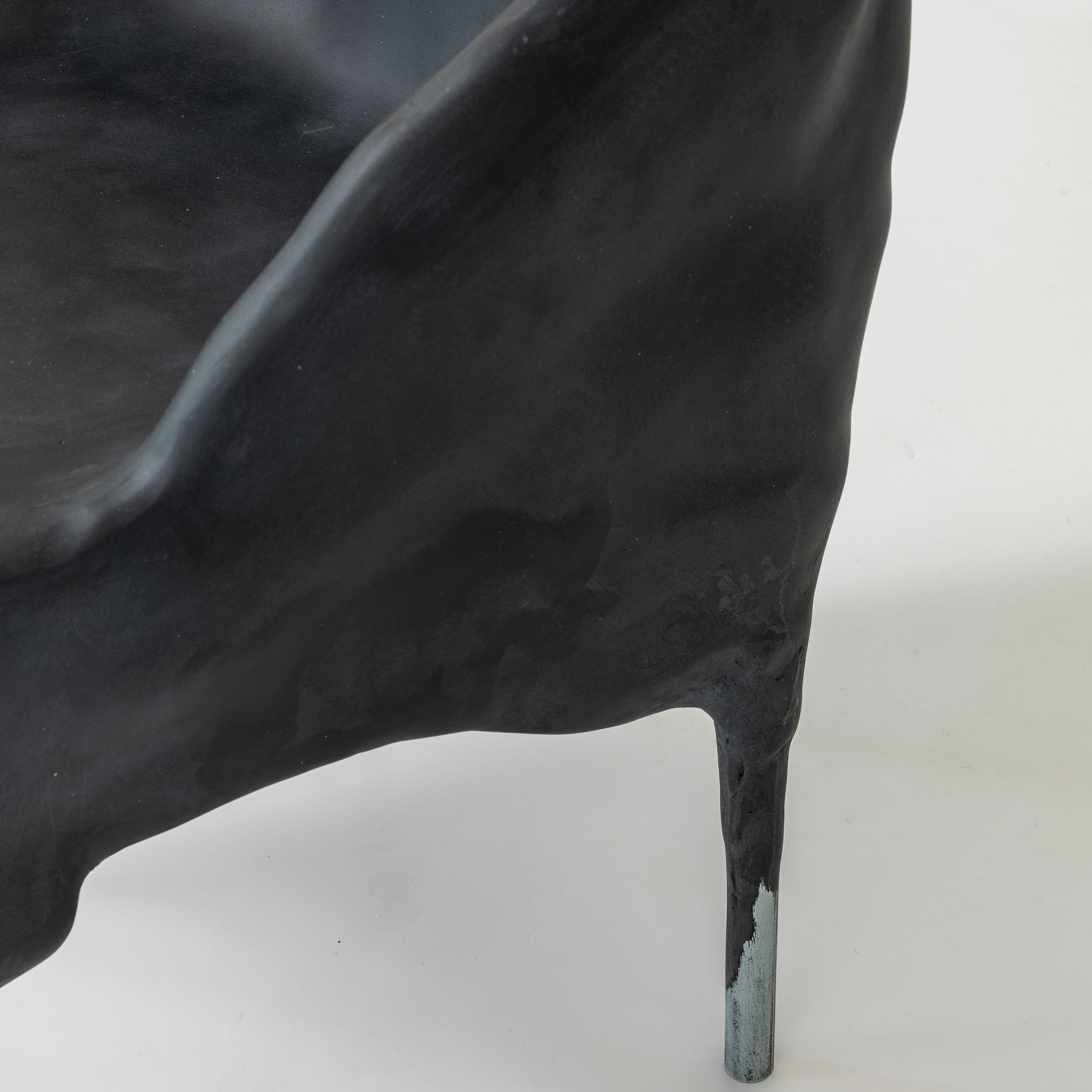 OBSIDIAN CHAIR