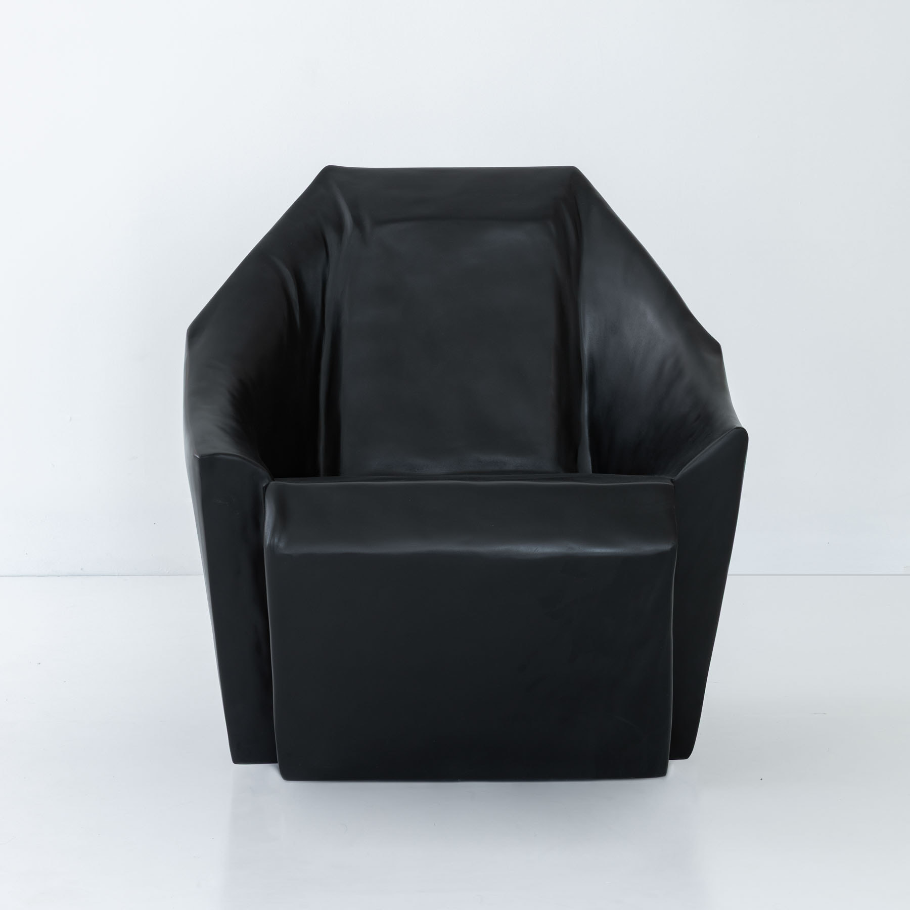 VESTIGE ARMCHAIR (13)