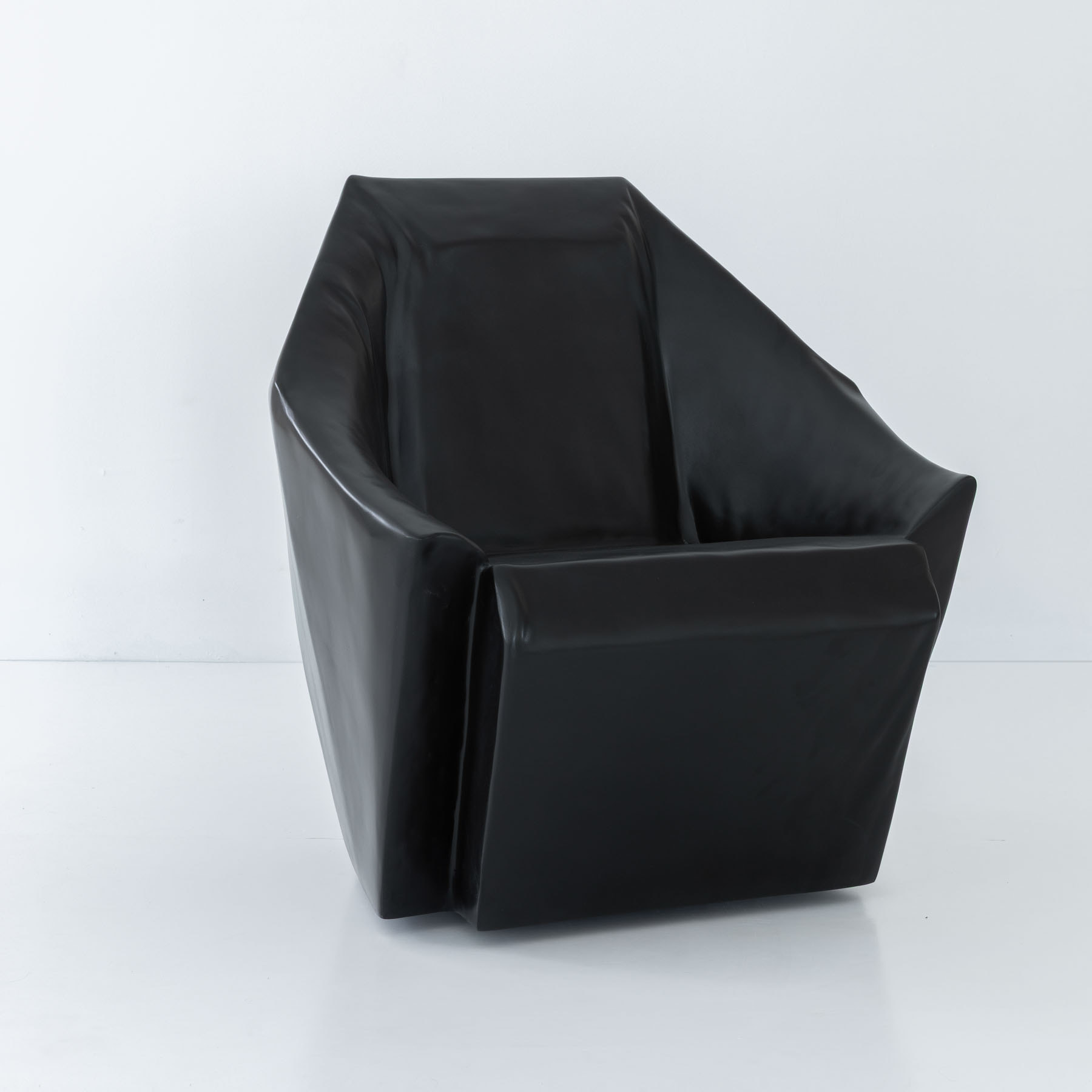 VESTIGE ARMCHAIR (14)