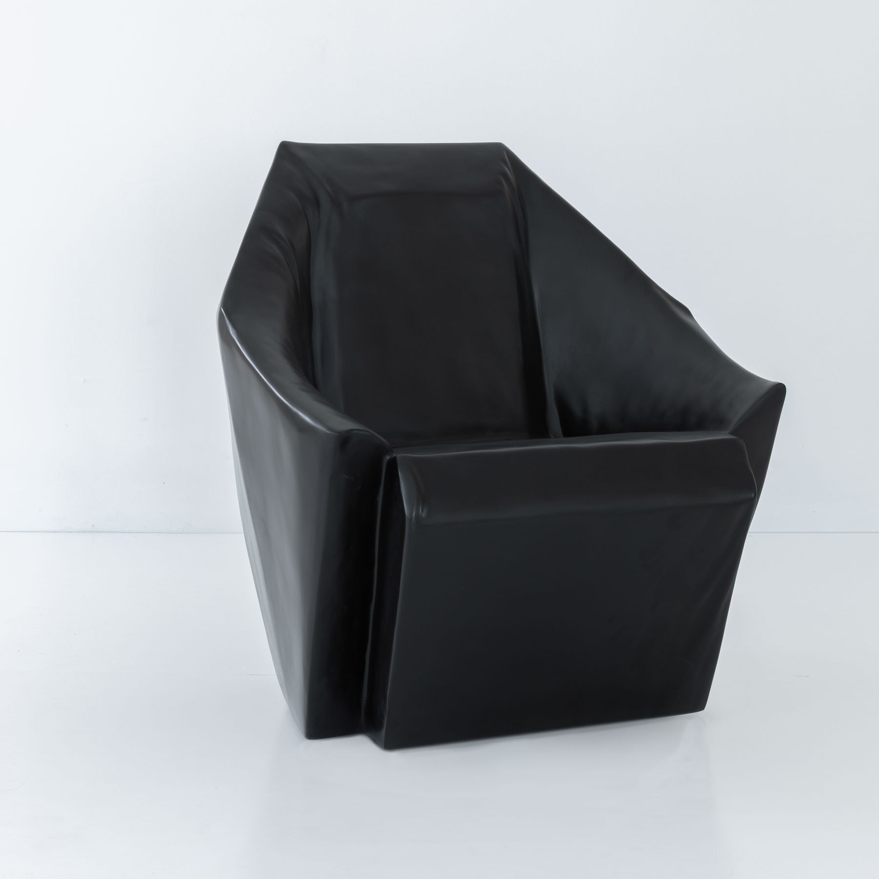 VESTIGE ARMCHAIR (15)