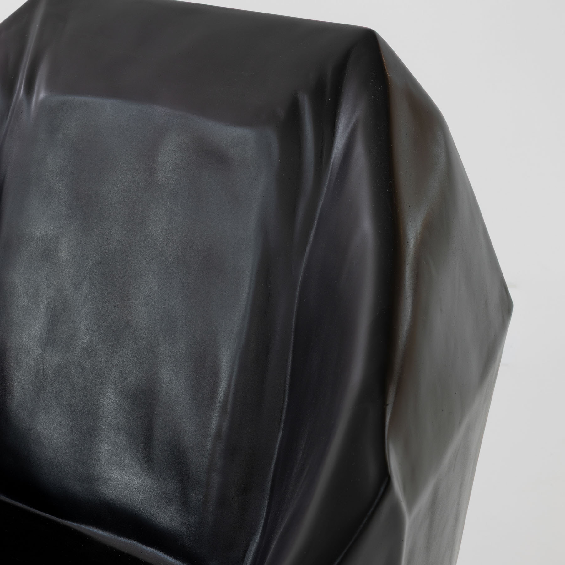 VESTIGE ARMCHAIR (8)