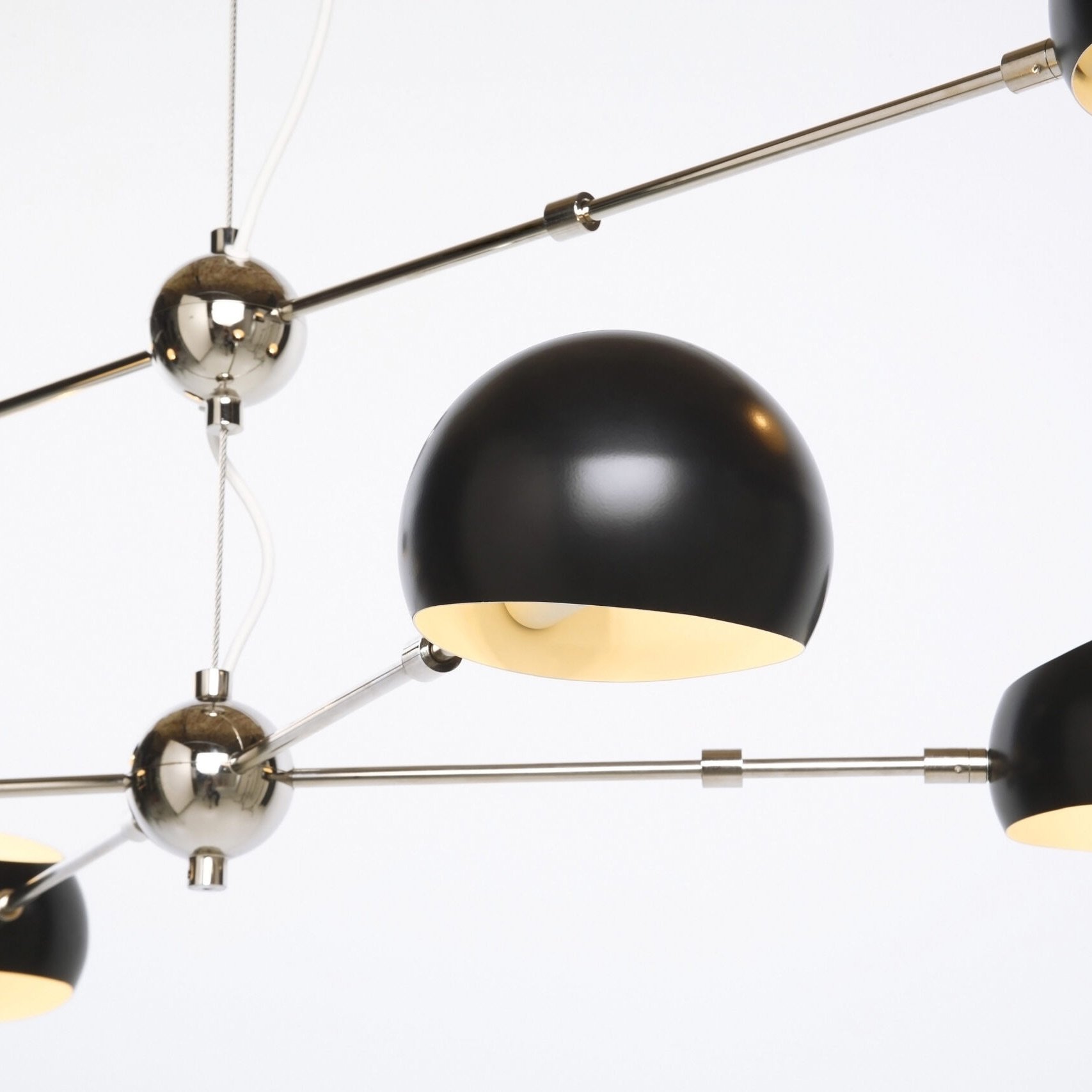 DW Boi Oval Pendant 419 2 419 Boi Pendant DETAIL Scaled