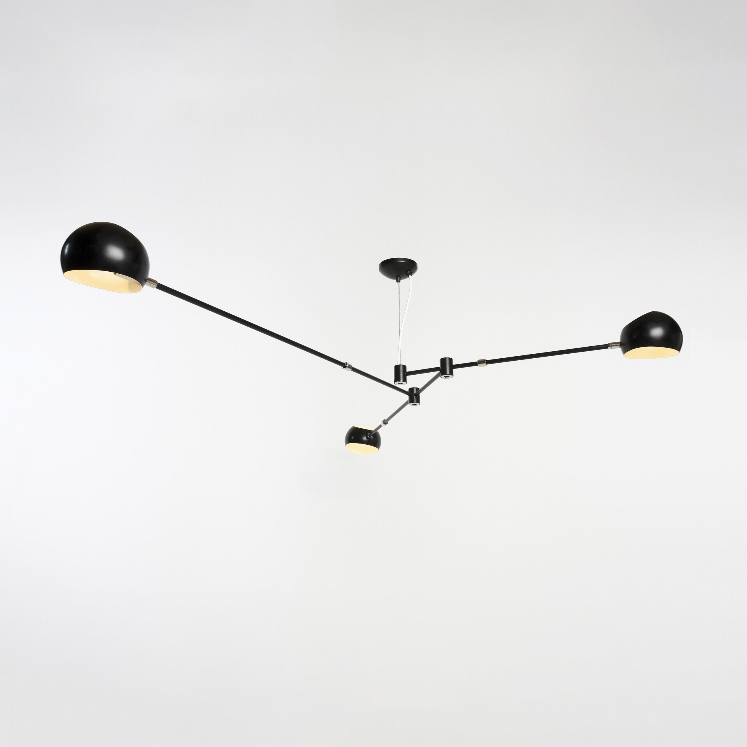 DW Boi Oval Pendant 419 Oseo Black 300 DPI Resize For Web