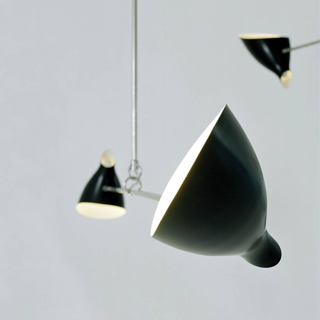 DW Bottle Tiered Mobile 405 2 Hanging Mobile Detail